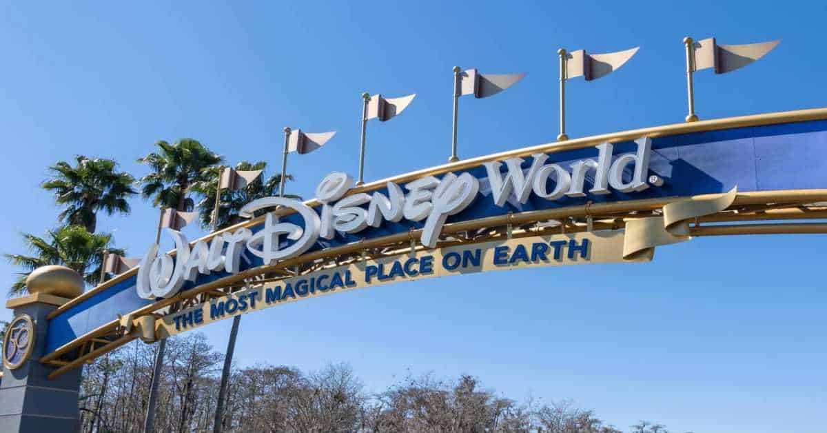 Best Time to Visit Disney World for Smaller Crowds in 2023